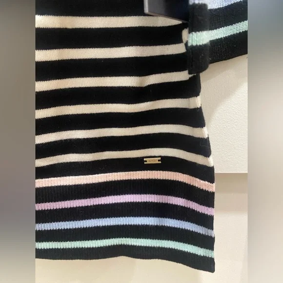 Tommy Hilfiger stripped off the shoulder sweater - Picture 5 of 9